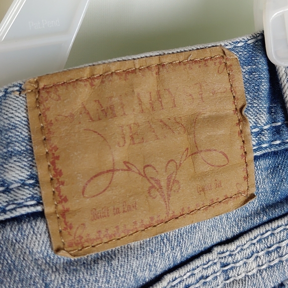 Amethyst Capri Jeans - Picture 7 of 7